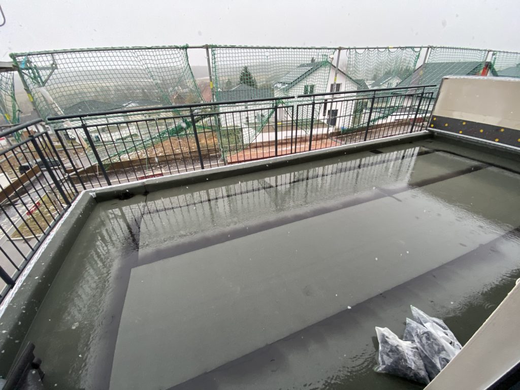 Überflutete Dachterrasse